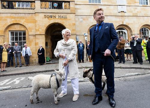 Dame Judi Dench and Kenneth Branagh receive the honour of 